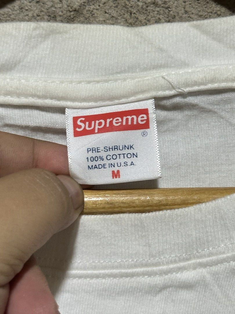 Supreme white cotton shirt (Category: Tshirts & Polo Shirts ) located in Ozamiz City. Submitted by quick_done_deals (Listing ID 1470192229, Image 3). Description: 💯 Excellent Condition 📐 Dimes: L26xW19 (S) 🔍 Issue: None 🎨 Color Rate: 9.5 / 10.