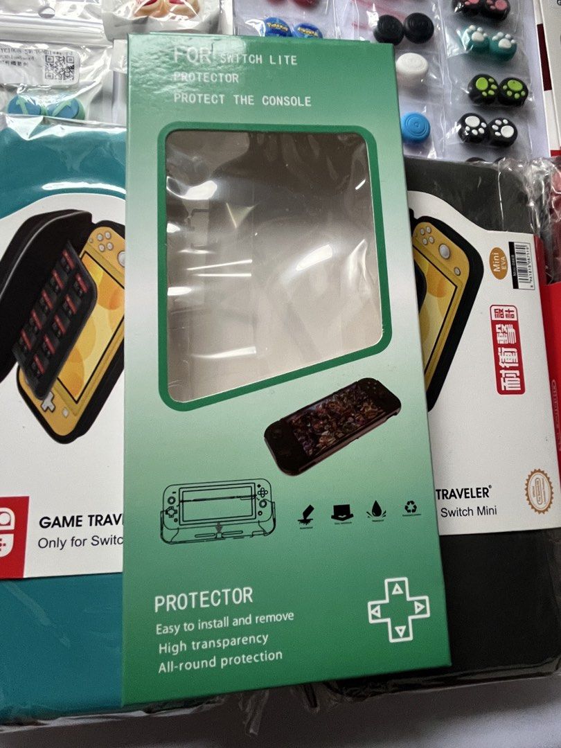 Switch poun in temperd glass (Category: Cases & Covers) located in Quezon City. Submitted by juhaire (Listing ID 1470292073, Image 1). Description: Available all brand new Switch lite pouch 300 desply available color Clear case 250 Pait thumb grip 100 Temperd glass 250.