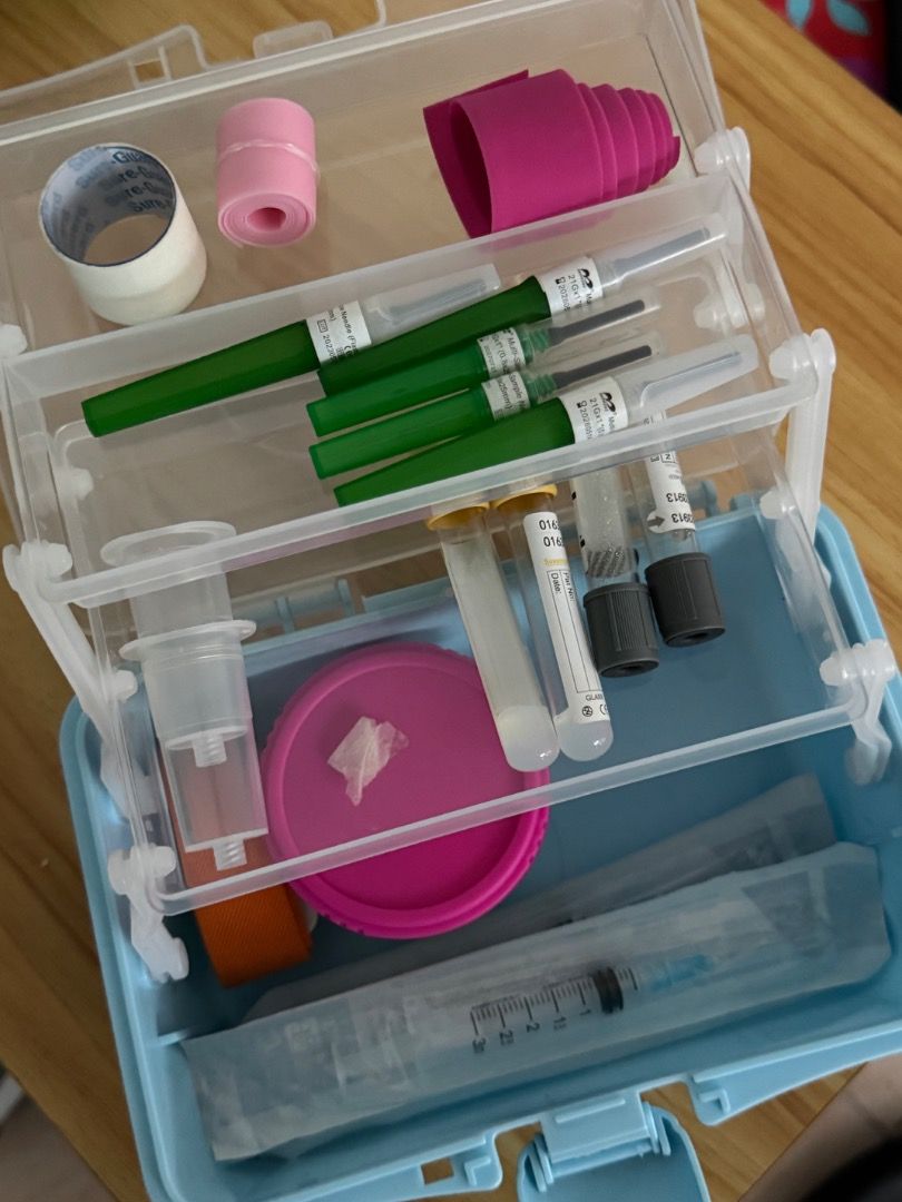 Tackle box small (Category: Storage Boxes & Baskets) located in Manila. Submitted by matchalant (Listing ID 1470210578, Image 2). Description: Tackle Box Small comes with some medical supplies (what u see is what u get) rfs: not using anymore. mod: j&t | lalamove mop: gcash .