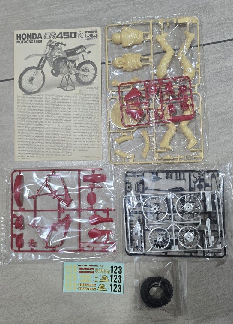 Tamiya 1/12 Honda CR450R Motocrosser Motorcycle Model Kit, Toys ...