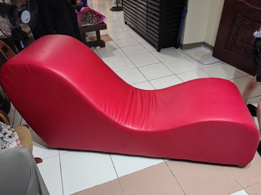 Tantra Chair (Category: Chairs) located in Dasmarinas. Submitted by s3pphh (Listing ID 1470277175, Image 2). Description: .