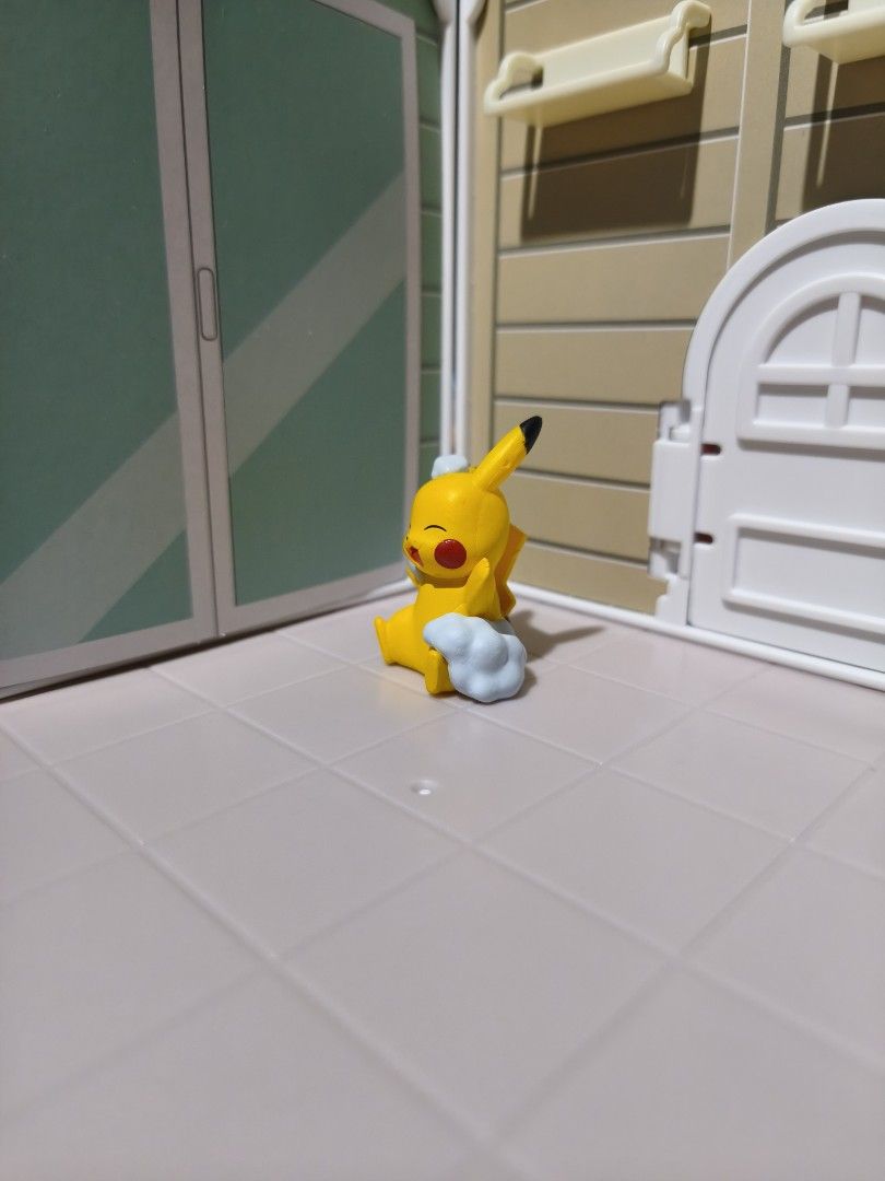 T-arts Pokemon: Bubble Collection - Pikachu (Category: Action & Battle Toys) located in Taguig. Submitted by lilrootshop (Listing ID 1470173264, Image 2). Description: ***Crossposted*** Price: 250 AUTHENTIC Pass sa lowballers! First to pay basis. No COD. For item reservation, a down payment of 50% or 100 pesos (whichever is less) is required. Down payment is non-refundable. One month reservation only. Location: Taguig (near BGC) MOP: GCash / Maya