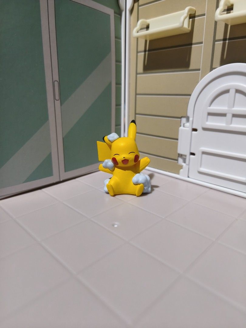 T-arts Pokemon: Bubble Collection - Pikachu (Category: Action & Battle Toys) located in Taguig. Submitted by lilrootshop (Listing ID 1470173264, Image 1). Description: ***Crossposted*** Price: 250 AUTHENTIC Pass sa lowballers! First to pay basis. No COD. For item reservation, a down payment of 50% or 100 pesos (whichever is less) is required. Down payment is non-refundable. One month reservation only. Location: Taguig (near BGC) MOP: GCash / Maya