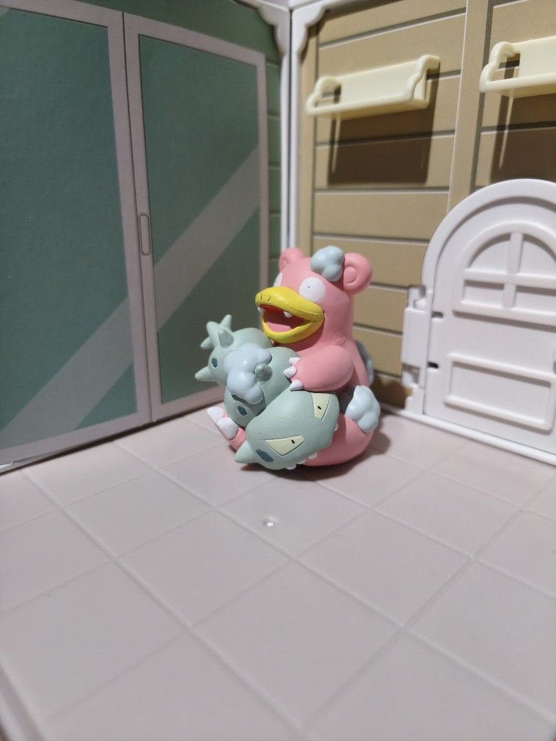 T-arts Pokemon: Bubble Collection - Slowbro (Category: Action & Battle Toys) located in Taguig. Submitted by lilrootshop (Listing ID 1470175158, Image 2). Description: ***Crossposted*** Price: 250 AUTHENTIC Pass sa lowballers! First to pay basis. No COD. For item reservation, a down payment of 50% or 100 pesos (whichever is less) is required. Down payment is non-refundable. One month reservation only. Location: Taguig (near BGC) MOP: GCash / Maya