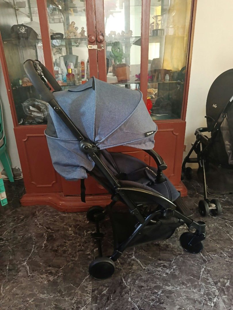 Tavo stroller (Category: Strollers) located in Cavite. Submitted by givenandgavin (Listing ID 1470156700, Image 3). Description: Joie Aire stroller For newborn till 4yrs old Fully recline Ultra- lightweight 5 point harness In excellent conditions no issues Location 📌 buhay na tubig Imus cavite Pick up or lalamove.