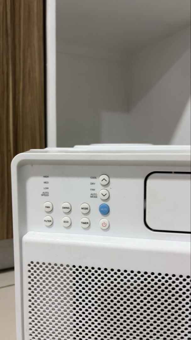 TCL UJE Window Type Inverter aircon 1HP (Category: Air Conditioning and Heating) located in Manila. Submitted by jeaneses.ft (Listing ID 1470171507, Image 3). Description: - new outdoor fan motor - needs cleaning (already 6 months) - purchased march 2025 - 5 years compressor warranty - with original receipt - bought for 26k. Selling for only 15k, negotiable☺️.