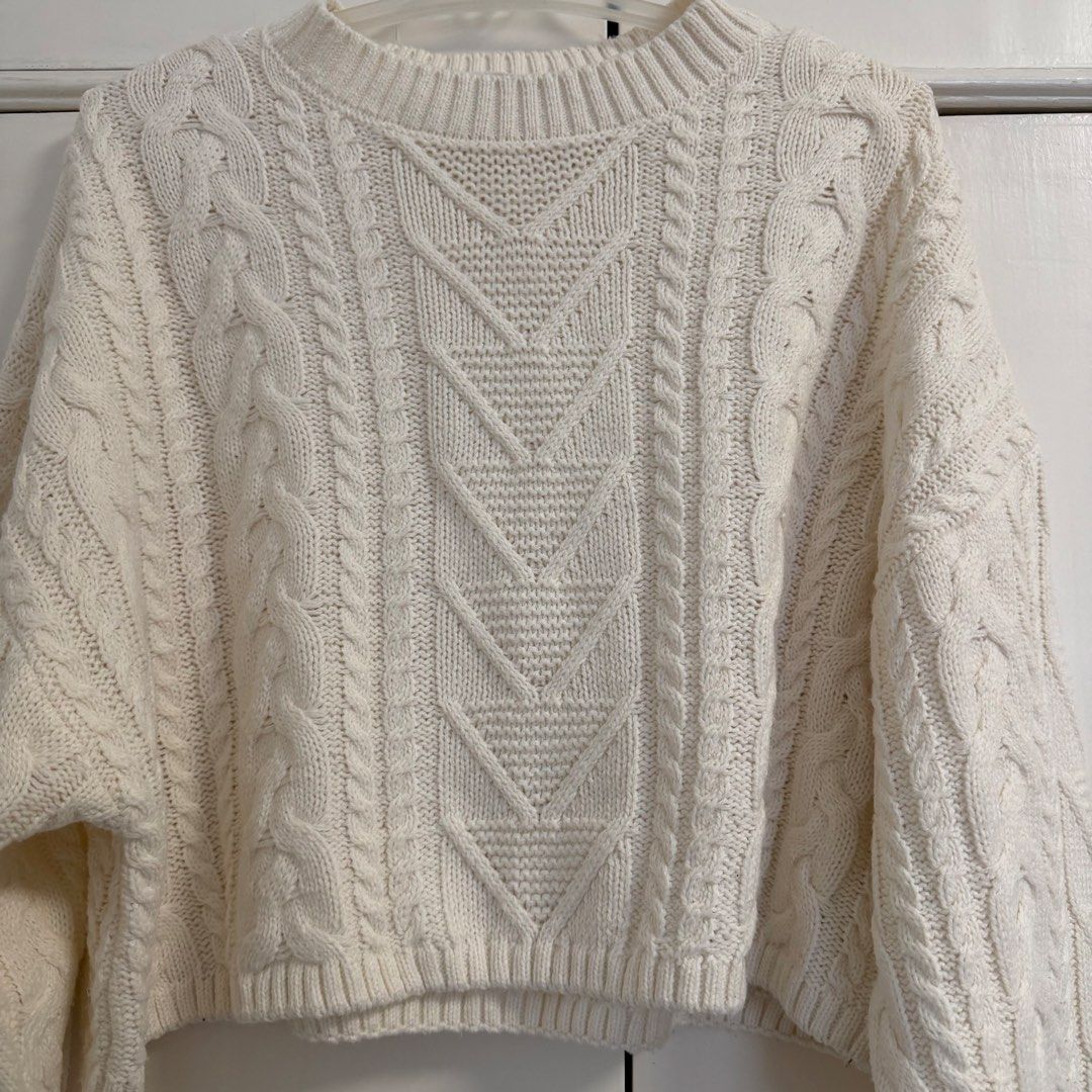 Terranova White Cable Knit Cropped Sweater M/L (Category: Longsleeves) located in Bulacan. Submitted by nicabanana_ (Listing ID 1470254896, Image 2). Description: ✅ worn only once 💯 authentic 💯 ✨all listings are personally owned✨ 🏷️all listings are in good condition unless stated otherwise🏷️ payment methods: 💳 GCash 💳 Maya 💳 BPI 💳 Unionbank 💳 MariBank shipping options: 📦 J&T Express 📦 Lalamove locations: 📍 Bulacan 📍 Valenzuela 📍 Mak