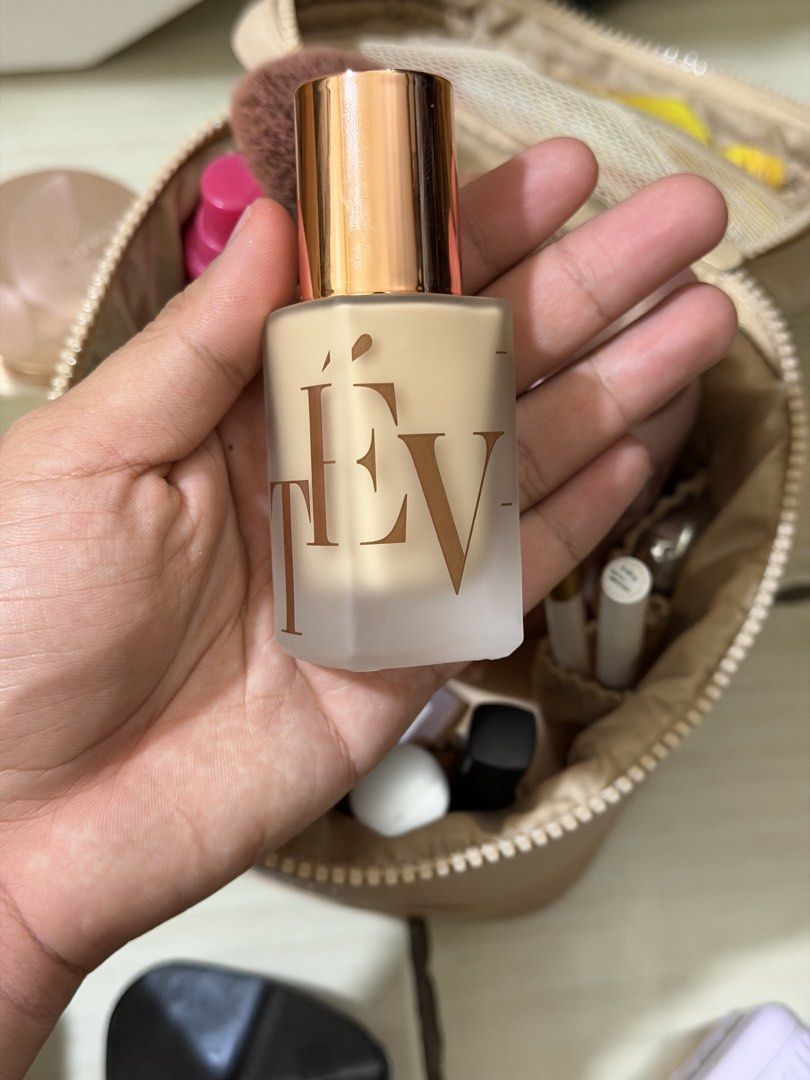 Teviant The Ultimate Skin Master Foundation Eggshell Light 3 (Category: Makeup) located in Makati City. Submitted by i_declutter.mnl (Listing ID 1470312330, Image 1). Description: Almost New! Teviant Foundation in Eggshell 99.9% of product Rfs: NOT MY SHADE 😭 .
