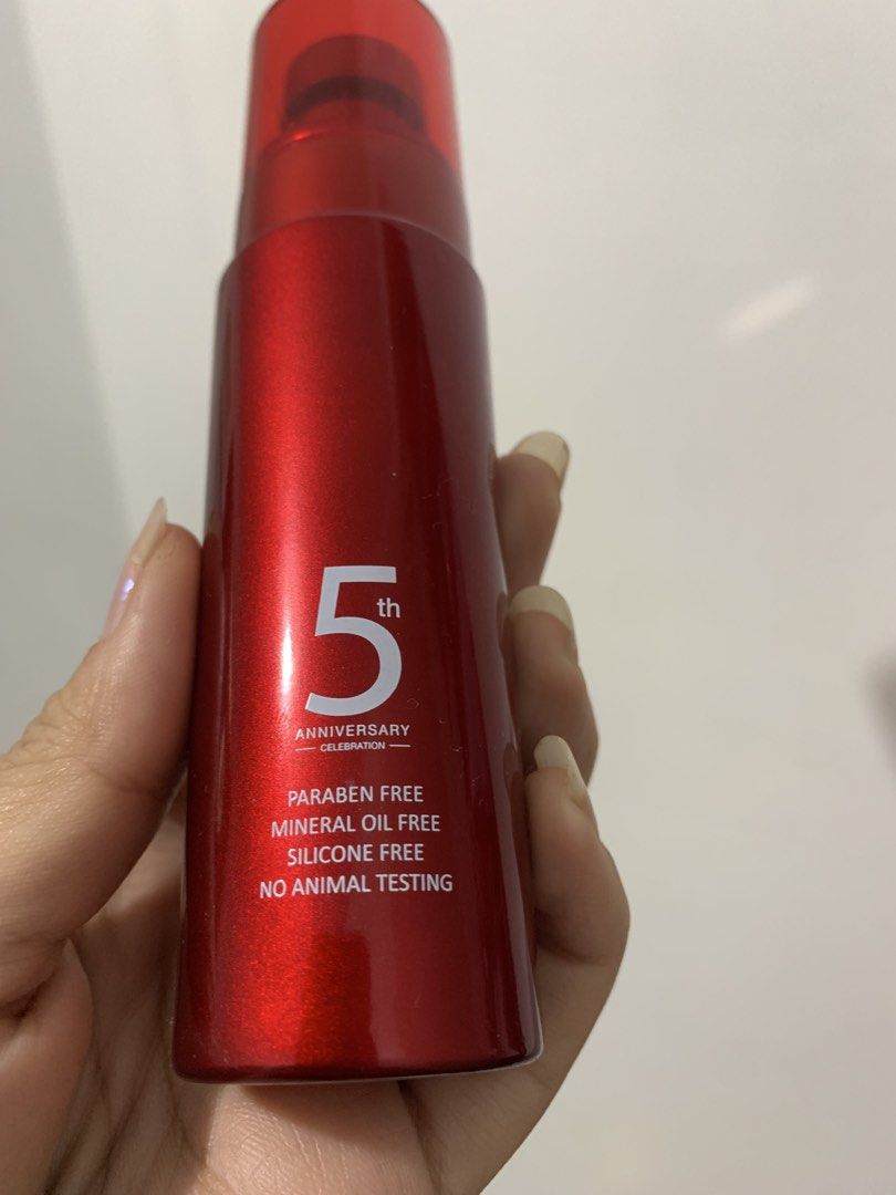 The Elf Nano White Dose 5th Anniversary 60ml (Category: Face Care) located in Manila. Submitted by seasalt.000 (Listing ID 1470160442, Image 2). Description: - Limited 5th Anniversary Edition Elf Nano White Dose (60 ml / 2.12 fl oz) - Features an upgraded, special intense red extract formula for ultimate brightening - Clean beauty formula: Paraben-free, mineral oil-free, and silicone-free - Ethical product: No animal testing (Cruelty-free) - Conv
