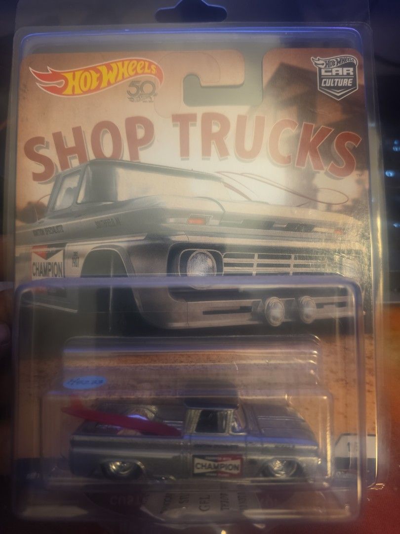 The Hot Wheels Car Culture: Shop Trucks Custom '62 Chevy Pickup, Toys ...