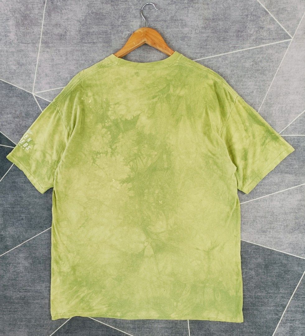 The Mountain Alien Tee (Category: Tshirts & Polo Shirts ) located in Cebu City. Submitted by renzecamingay (Listing ID 1470238398, Image 2). Description: The Mountain Alien Tee Verygood Condition XL on Tag Width 23.5 Length 30 1500 Plus ship Only Thank you and GOD bless ☺️.
