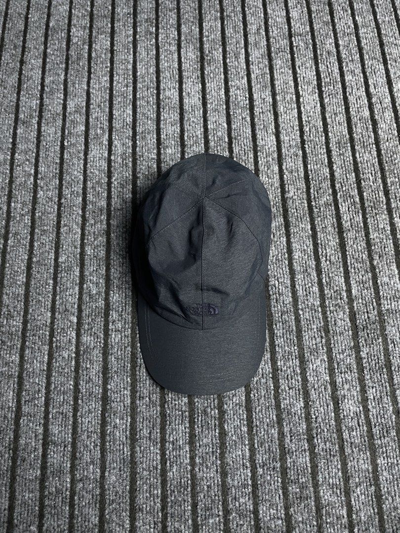 The North Face - Active Light Cap - Dryvent (Category: Caps & Hats) located in Puerto Princesa. Submitted by palawan.swagdealer (Listing ID 1470190896, Image 2). Description: No to minimal sign of usage In very good condition No major flaws.