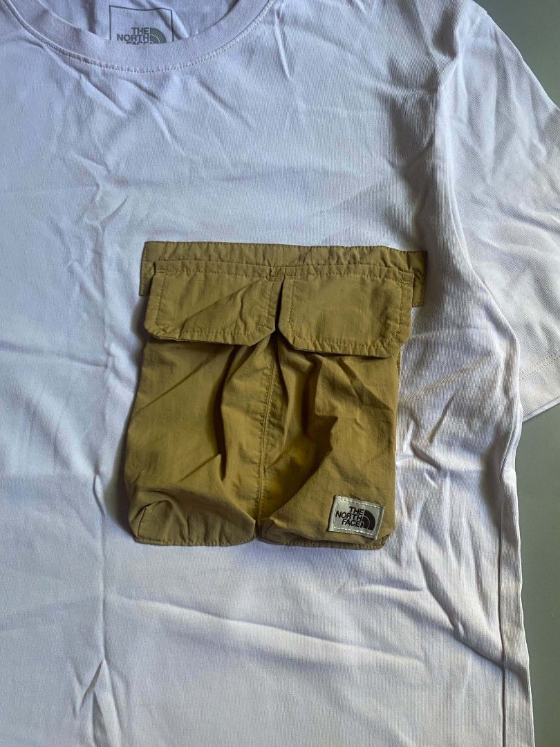 The North Face Pocket Tee (Category: Formal Shirts) located in Angeles City. Submitted by ian.thrift_ph (Listing ID 1470178168, Image 2). Description: W20 L27.5 9/10 Condition Pinhole and stain/need wash Good Condition Fit to Medium to Large.