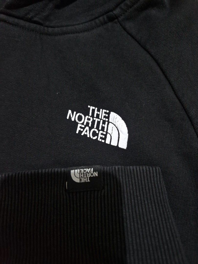 The NorthFace (Category: Coats, Jackets and Outerwear) located in Antipolo. Submitted by kentoy6666 (Listing ID 1470308068, Image 3). Description: .