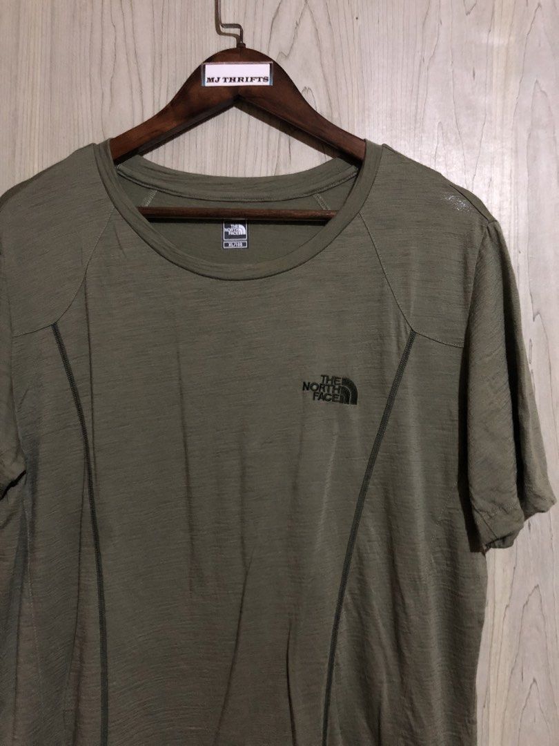 The Northface Shirt (Category: Tshirts & Polo Shirts ) located in Ozamiz City. Submitted by mj_thrifts (Listing ID 1470257270, Image 3). Description: TNF green W:22 x L:29 Excellent condition 9.5/10 450+sf.
