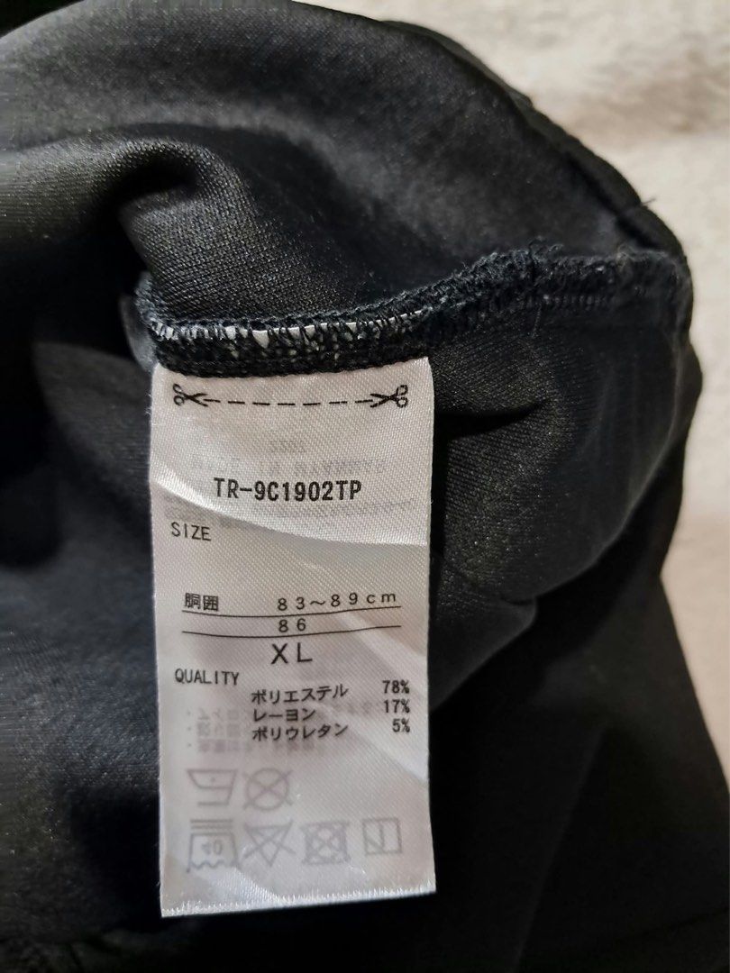 Tigora Black Tech Sweatpants Joggers Size XL (Category: Joggers) located in Baguio. Submitted by padisellsz (Listing ID 1470272484, Image 2). Description: - Brand: Tigora - Style: Tech sweatpants / joggers - Very good condition - No issues - Color: Solid black - Size: XL - Fit & Comfort: Elastic waistband with adjustable drawstring and ribbed ankle cuffs - Storage: Convenient zippered pockets to keep your items secure - parang 1 side cargo. May z