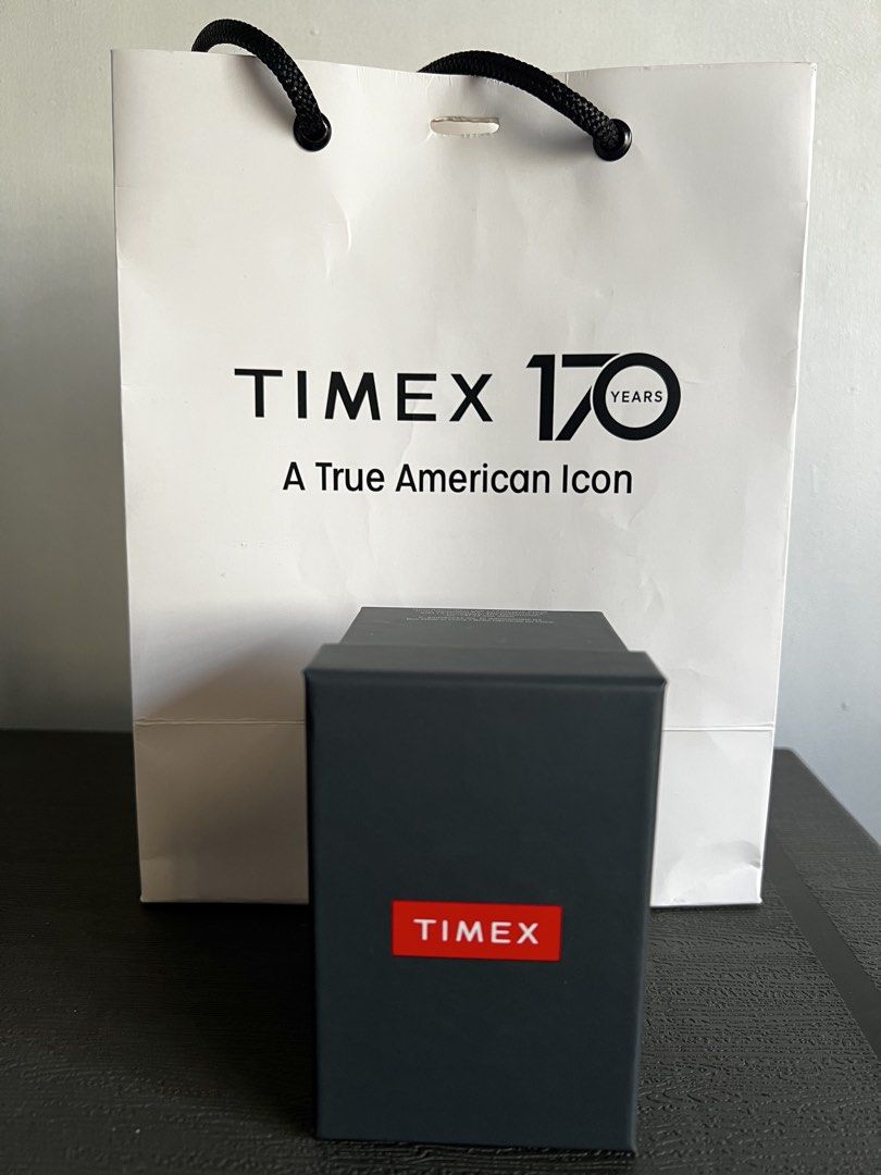 Timex Watch brand new (Category: Men's Watches) located in Manila. Submitted by srh2026 (Listing ID 1470232669, Image 2). Description: Timex 39mm Stainless Steel Band.