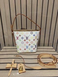 (Category: ) located in . Submitted by preluxuria_online_shop (Listing ID 1470285033, Image 1). Description: .