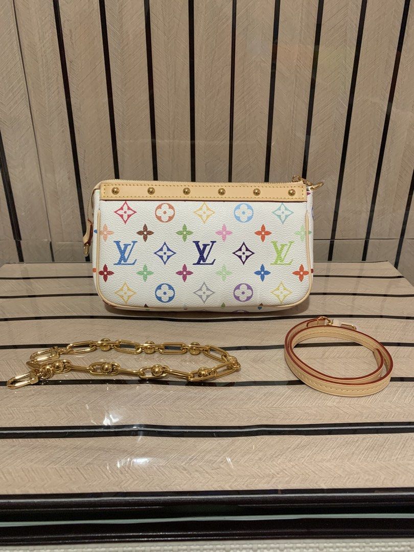 TM Pochette Accesories (Category: Cross-body Bags) located in San Fernando. Submitted by preluxuria_online_shop (Listing ID 1470276389, Image 2). Description: .