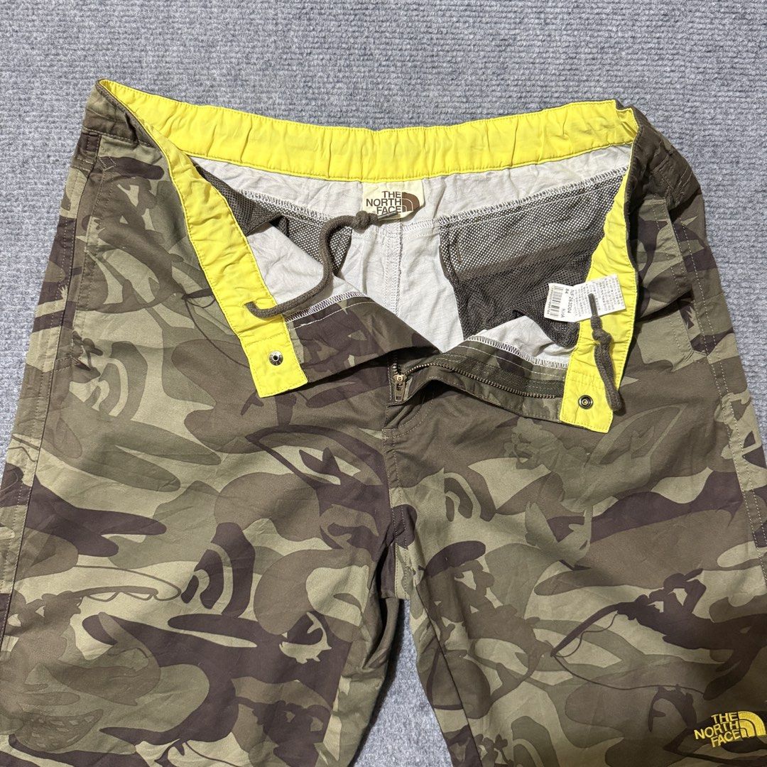 TNF CAMOU SHORT (Category: Shorts) located in Zamboanga. Submitted by hype_thrifts (Listing ID 1470304269, Image 3). Description: TNF CANOU SHORT Good as new Waist: 33-35 Length: 21 Hem: 10.5.