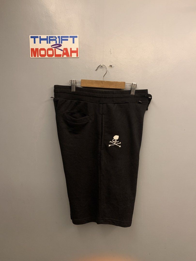 TNF x MASTERMIND SWEATSHORT (Category: Shorts) located in Cavite. Submitted by thrift2moolah (Listing ID 1470257300, Image 2). Description: TNF x MASTERMIND SWEATSHORT XXL on tag Waist : 30/36 Lenght : 21 Excellent condition 9/10 Color rate 650 plus sf.