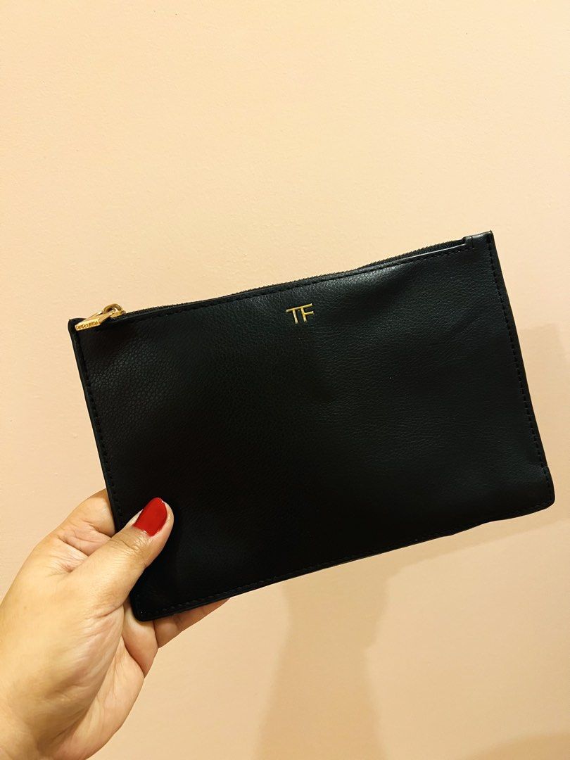 Tom Ford leather pouch GWP (Category: Purses & Pouches) located in Trece Martires City. Submitted by jaaadeya (Listing ID 1470257738, Image 1). Description: TRECE CAVITE LOCATION 500p only rfs: ive gotten too many pouches & slgs. need to let go of some Shipping: J&T LBC branch pick up or COP cash on pickup Item is paid in advance if Cavite/South area pickup via Lalamove or Grab .