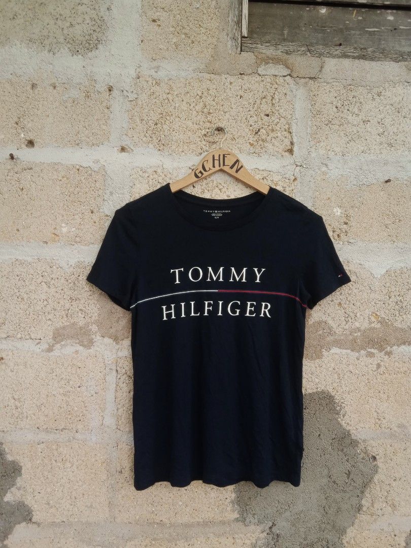 Tommy Hilfiger (Category: Activewear) located in Dumanjug. Submitted by goldenforest.f91668 (Listing ID 1470171519, Image 1). Description: 18 x 25 as new no issue color rate 10/10 cebu location.