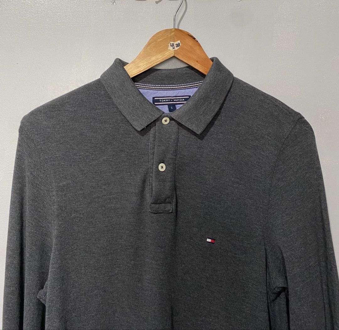 TOMMY HILFIGER (Category: Tshirts & Polo Shirts ) located in Quezon City. Submitted by fast_break (Listing ID 1470254250, Image 3). Description: TOMMY HILFIGER POLO COLOR: CHARCOAL GREY SIZE: S ON TAG DIMES: W18 x 28L📏 COLOR RATE:9.8/10 EXCELLENT CONDITION AS NEW ✅ NO ISSUE LOC:NOVA QC📍 DM TO PURCHASE 💌.