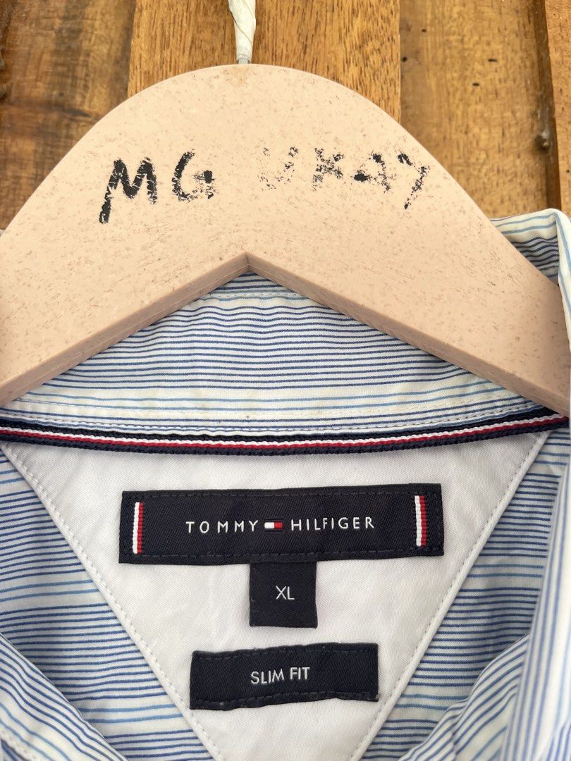 Tommy Hilfiger Button Down (Category: Activewear) located in Cateel. Submitted by elayyy_070126 (Listing ID 1470175397, Image 3). Description: .