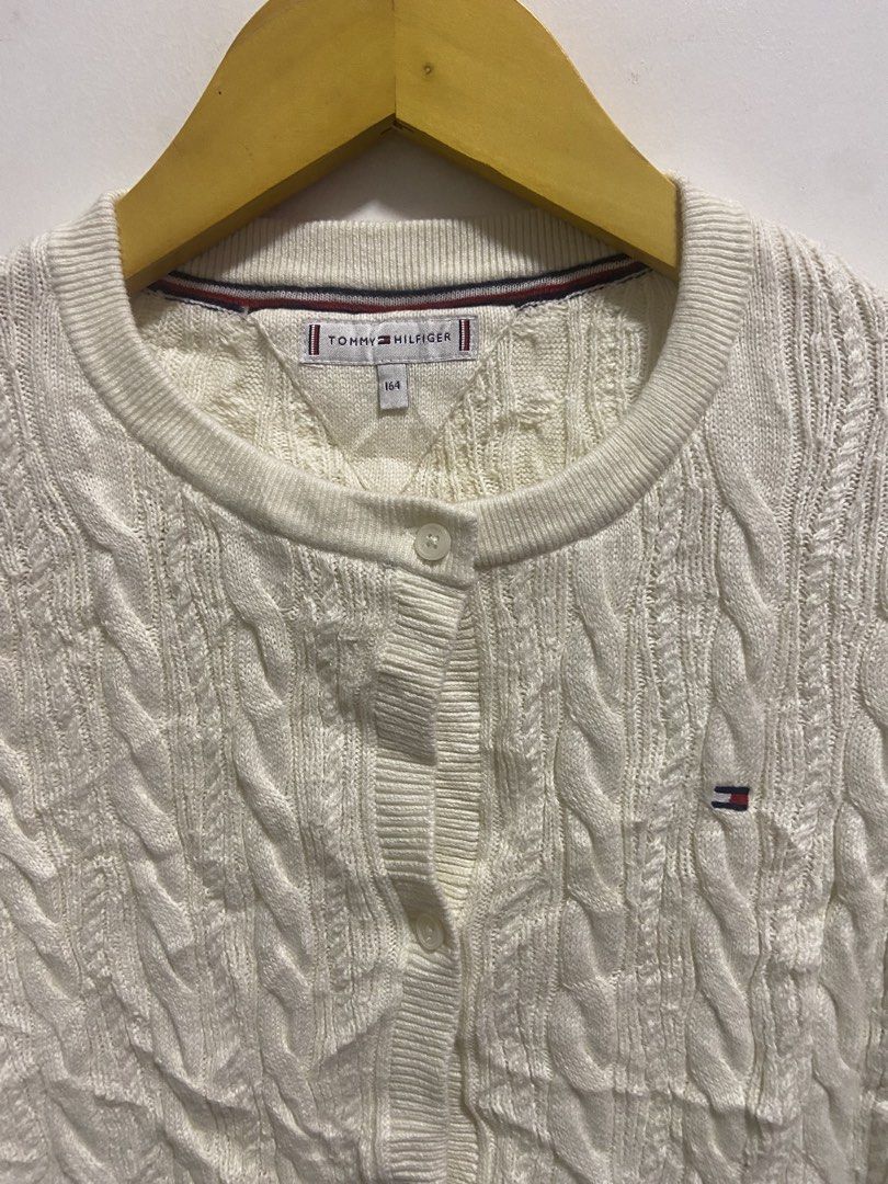 tommy Hilfiger Knit Cardigan (Category: Longsleeves) located in Cagayan de Oro. Submitted by timeless_trends (Listing ID 1470242162, Image 3). Description: dm for more details .