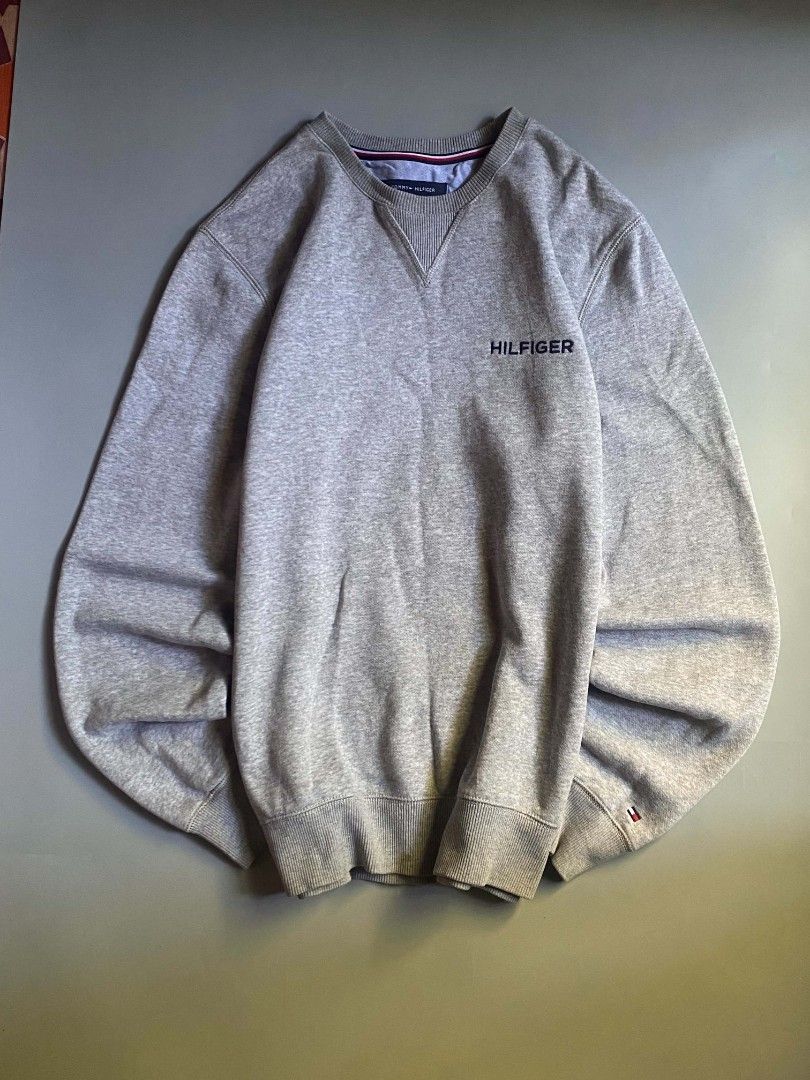 Tommy Hilfiger LongSleeve (Category: Coats, Jackets and Outerwear) located in Angeles City. Submitted by ian.thrift_ph (Listing ID 1470183637, Image 1). Description: W22 L27 Yellow Stain Send Offer.