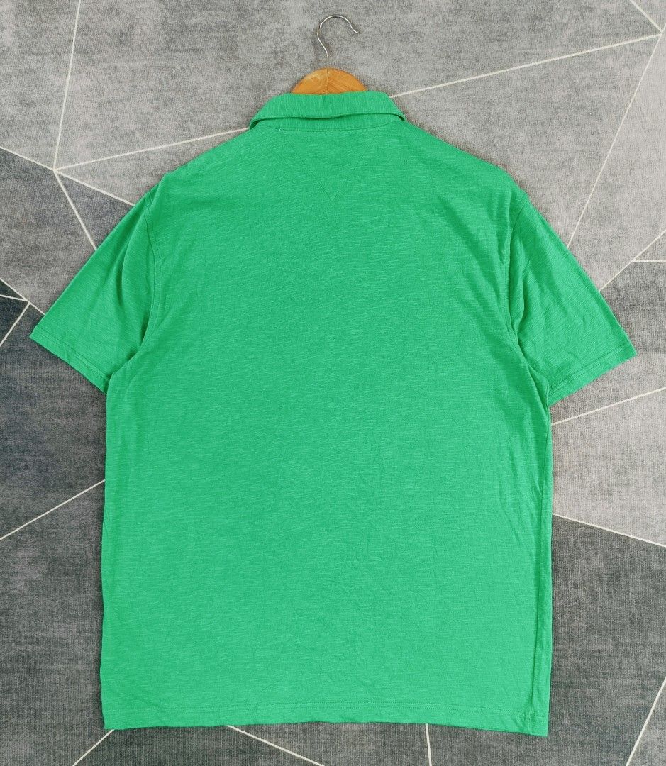 Tommy Hilfiger Polo (Authentic) (Category: Tshirts & Polo Shirts ) located in Cebu City. Submitted by renzecamingay (Listing ID 1470238952, Image 2). Description: Tommy Hilfiger Polo Good as New Large on Tag Width 22 Length 29 1250 Plus ship Only Thank you and GOD bless ☺️.