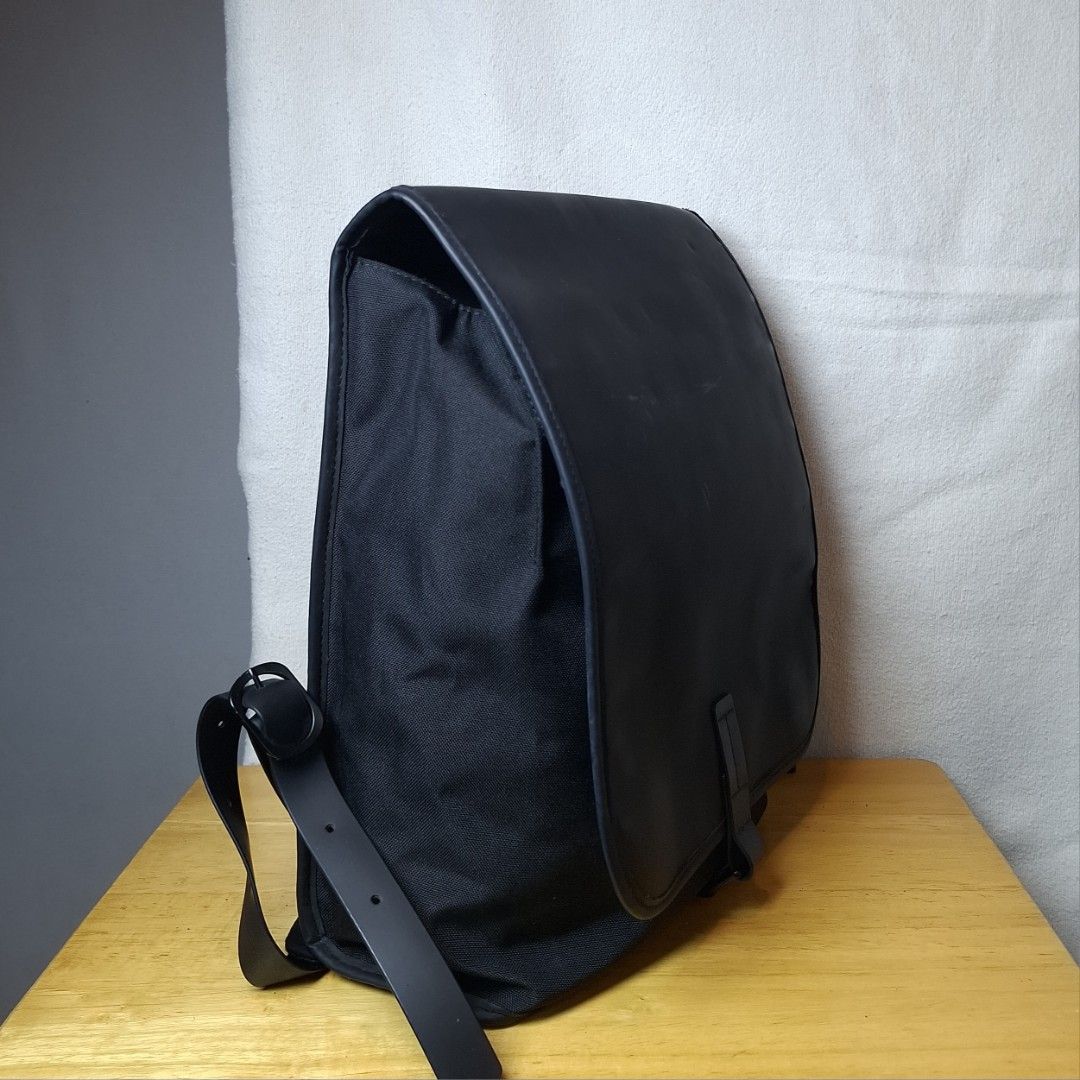 Topologie Ransel Backpack 12L (Category: Backpacks) located in Baguio. Submitted by kathuu27 (Listing ID 1470228444, Image 3). Description: Topologie Ransel Backpack 12L Good condition Not faded Baguio City Based (open for dropping/meet-up) Outside Baguio - Payment First Shipping +SF Courier: Jnt.
