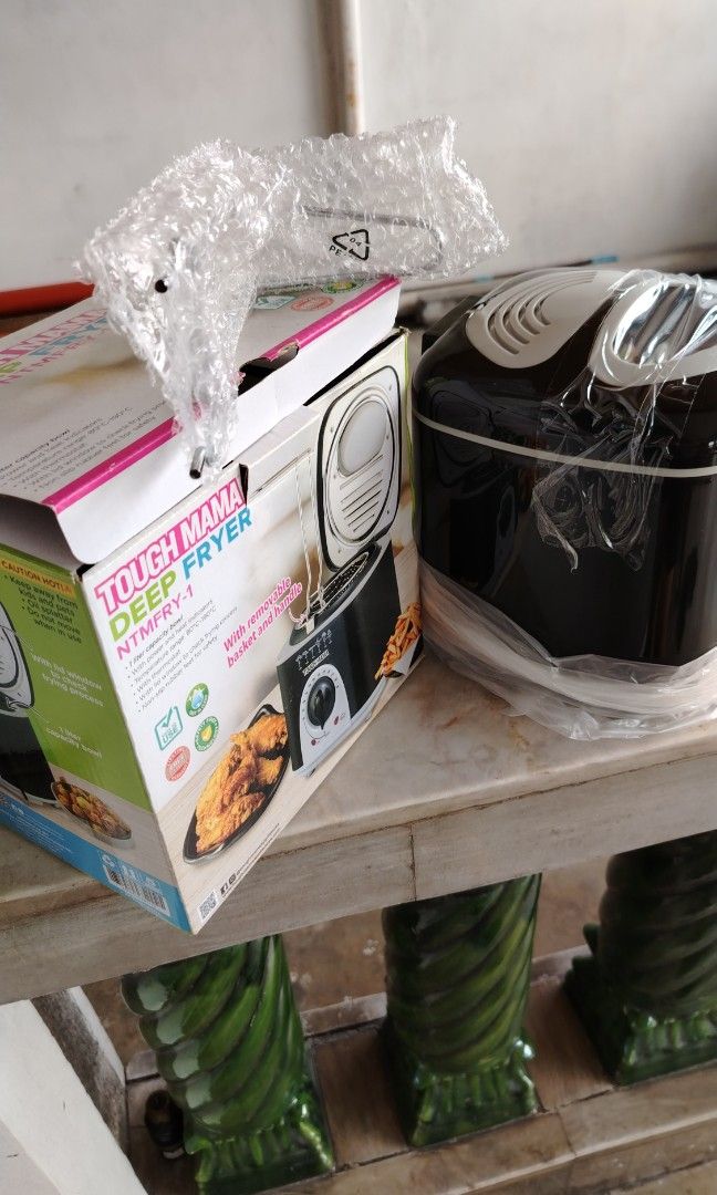 Tough Mama Deep Fryer (Category: Cookers) located in Las Pinas. Submitted by melanin50s (Listing ID 1470147309, Image 1). Description: NTMFRY-1 1 Liter capacity bowl Temp range 80°C- 190°C with thermostat Good buy for starters.