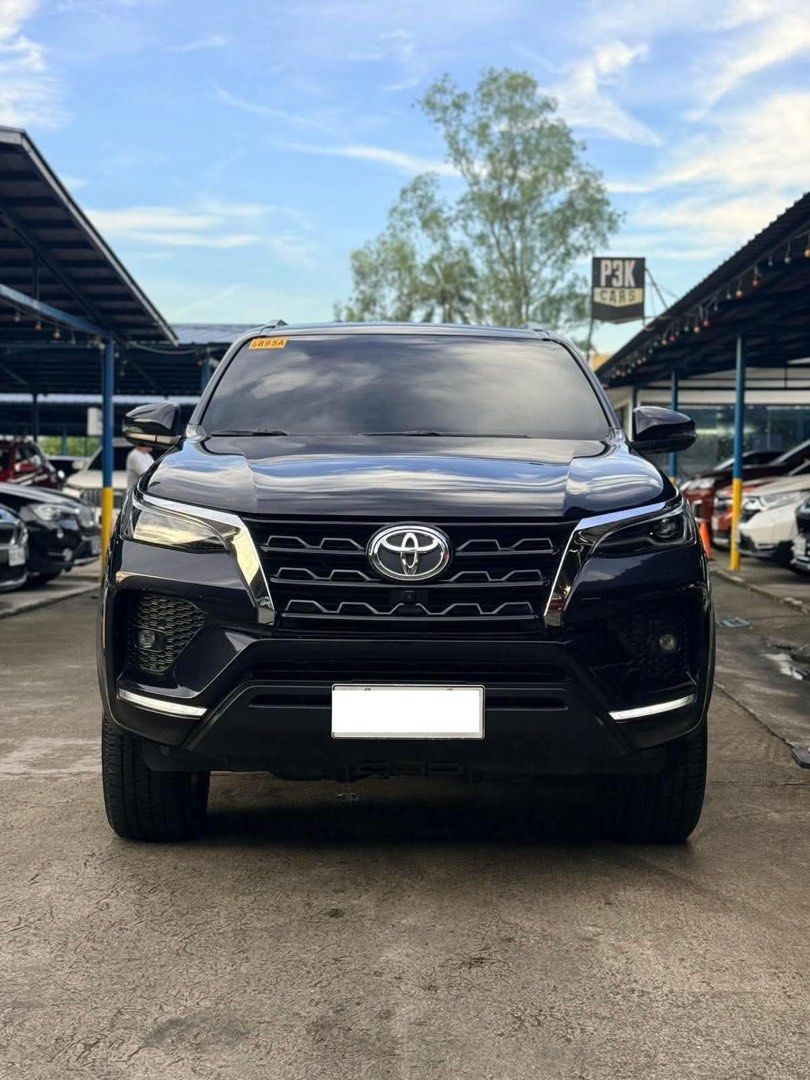 Toyota Fortuner V Auto (Category: Used Cars) located in Manila. Submitted by quality_cars (Listing ID 1470330688, Image 1). Description: FOR SALE‼️ 2024 TOYOTA FORTUNER V DIESEL A/T Price: ₱1,495,000 (Slightly Negotiable Upon Viewing) Pristine Condition • Complete Papers • Fully Maintained Engine: Diesel Transmission: Automatic Mileage: 60k KM Exterior & Interior: Very Fresh, Well Maintained Payment: Cash / Bank Financing / Trade-In 📍Parañque Ci