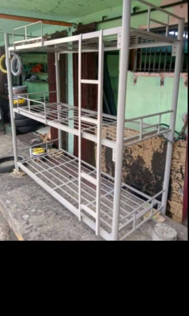 Triple deck tubular (Category: Bed Frames & Mattresses) located in Manila. Submitted by eukris (Listing ID 1470191097, Image 1). Description: .