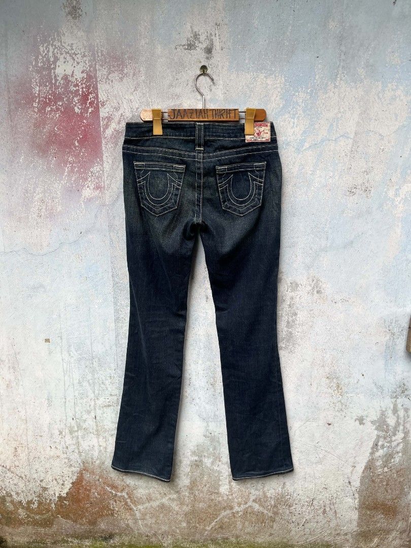 True religion (Category: Jeans) located in Siay. Submitted by Jaaziahthriftdumaguete (Listing ID 1470246358, Image 2). Description: Wts ❗ True religion women flaired 30 waistline 42 length 8 leg hem opening Mine : 800 Free shipping fee Location Zamboanga Sibugay Mindanao.