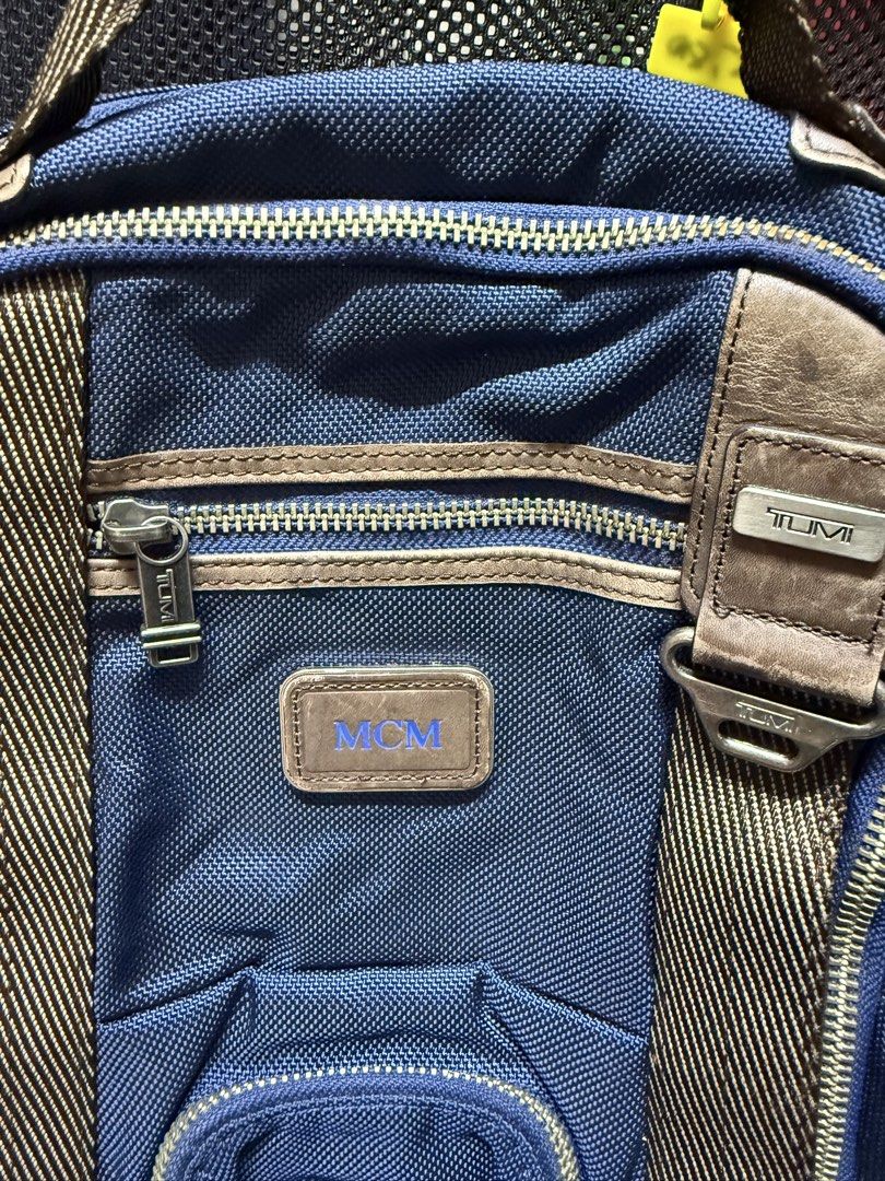 TUMI (Category: Luxury Bags & Wallets) located in Manila. Submitted by jm_jm88 (Listing ID 1470197562, Image 3). Description: .