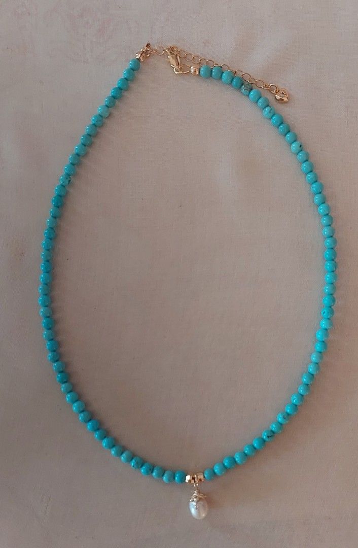 Turquoise Necklace (Category: Necklaces) located in Gapan. Submitted by purseofjune (Listing ID 1470215487, Image 1). Description: .