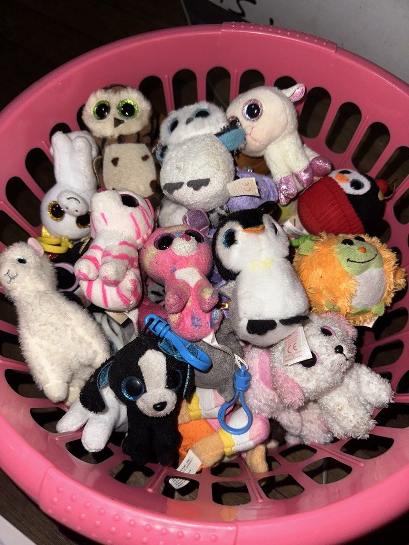 Ty Beanie Boos Clip Keychain Assorted Plush Toys (Category: Plushies & Soft Toys) located in Pasig City. Submitted by katplush_superlove (Listing ID 1470308513, Image 1). Description: - INDIVIDUALLY priced at 199php. - Ty Beanie Boos Clip-On Plush Lot & Individual Pieces - Assorted cute animals: owls, unicorns, tigers, dogs, penguins, cats - Signature big, sparkly glitter eyes - Each comes with a sturdy plastic clip for bags, backpacks, or keys -