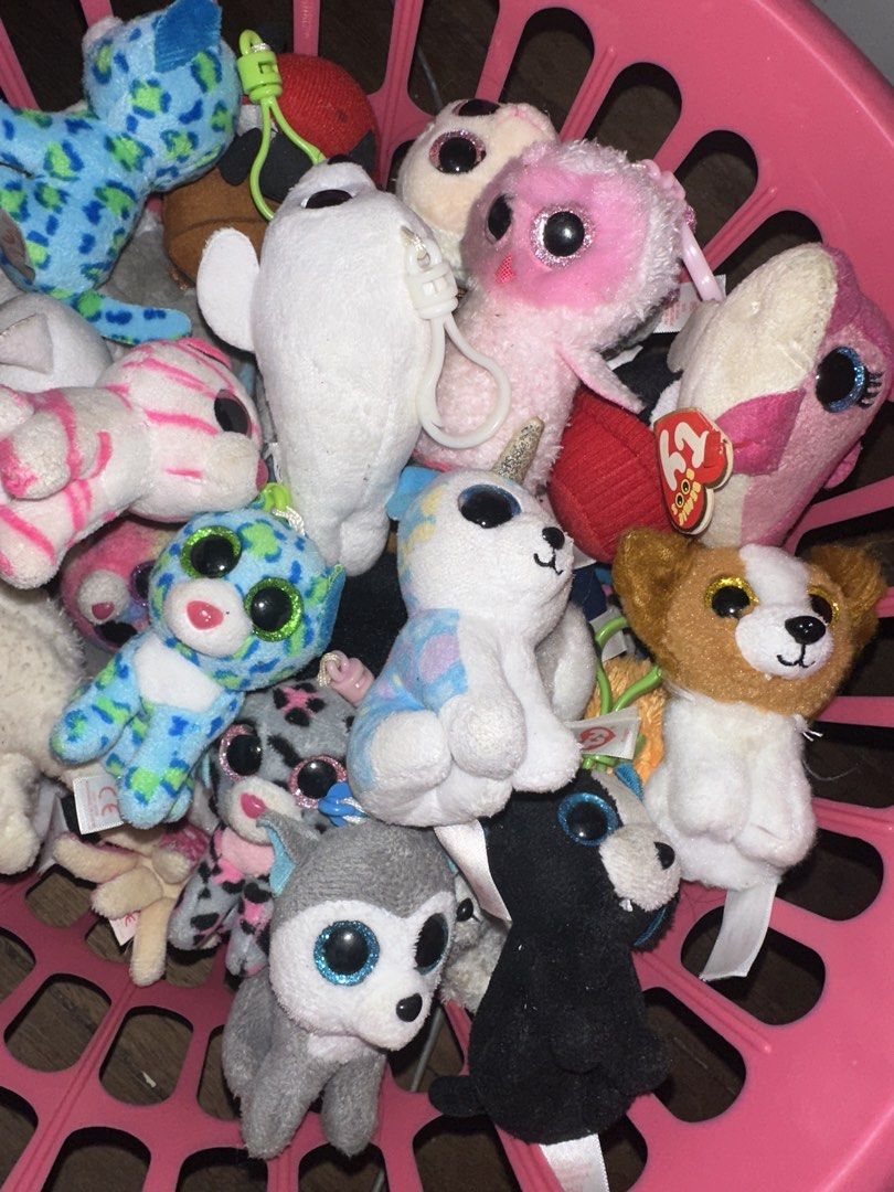 Ty Beanie Boos Clip Keychain Assorted Plush Toys (Category: Plushies & Soft Toys) located in Pasig City. Submitted by katplush_superlove (Listing ID 1470308513, Image 2). Description: - INDIVIDUALLY priced at 199php. - Ty Beanie Boos Clip-On Plush Lot & Individual Pieces - Assorted cute animals: owls, unicorns, tigers, dogs, penguins, cats - Signature big, sparkly glitter eyes - Each comes with a sturdy plastic clip for bags, backpacks, or keys -