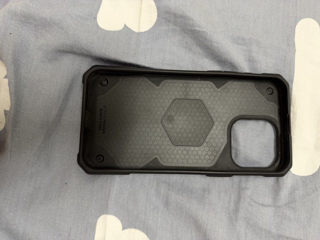 UAG MONARCH PRO 15 Pro Max (Category: Cases & Sleeves) located in Manila. Submitted by jinggoysamoy (Listing ID 1470284244, Image 3). Description: For Sale! UAG Monarch Pro for 15 promax 101% original. Purchased in Digital Walker Glorietta Pwede sa maselan Negotiable.