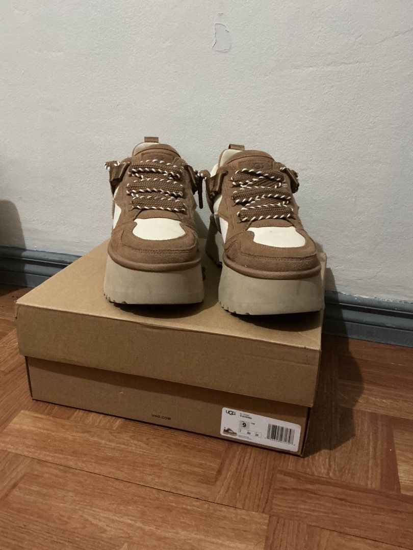 UGG W ASTROMEL (Category: Casual Shoes) located in Mandaluyong City. Submitted by cklovescj (Listing ID 1470201927, Image 3). Description: UGG Women’s Astromel Sneakers – Chestnut (US 9) Authentic UGG Women’s Astromel sneakers in Chestnut brown and cream. 🤎 • Model: W Astromel (1171541) • Color: Chestnut (CHE) • Size: US Women’s 9 / UK 7 / EU 40 • Original box included Stylish chunky platform sneakers, perfect for everyday wear and casual outfit