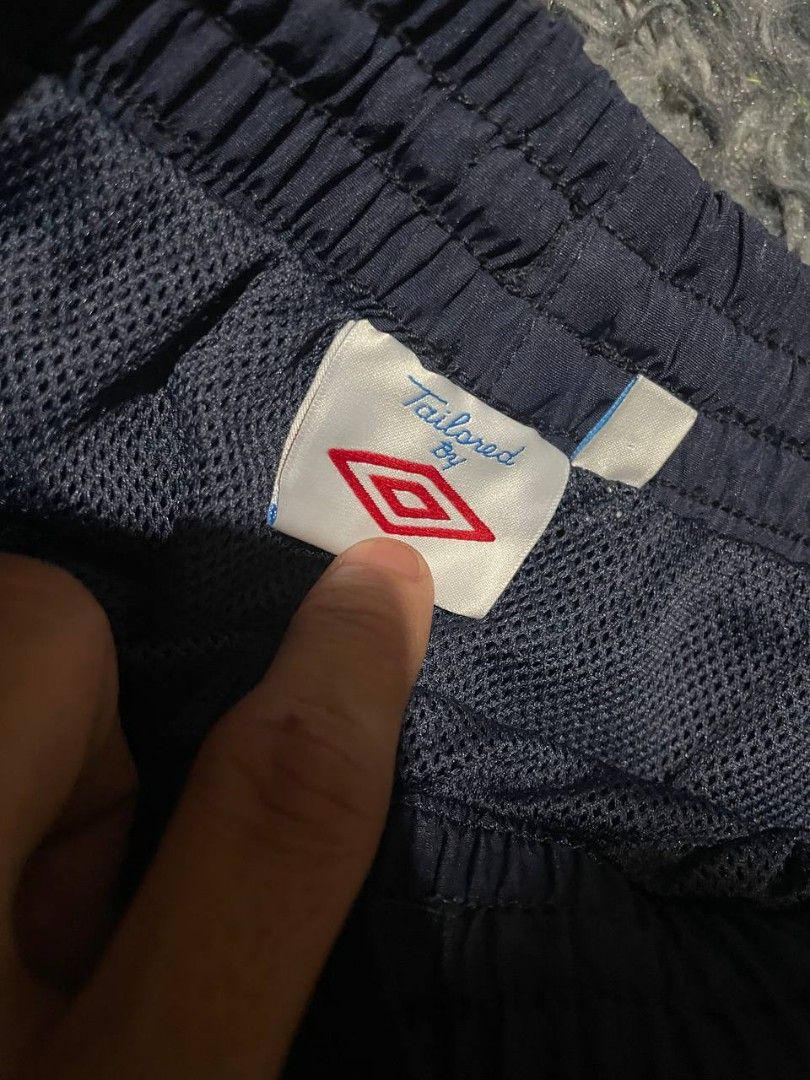Umbro Long Short (Category: Shorts) located in Manila. Submitted by garmentsreseller (Listing ID 1470295905, Image 3). Description: SIZE - M WIDTH - 14 LENGTH - 28.