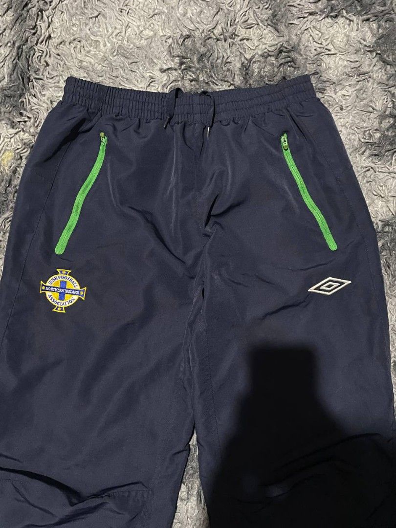 Umbro Long Short (Category: Shorts) located in Manila. Submitted by garmentsreseller (Listing ID 1470295905, Image 2). Description: SIZE - M WIDTH - 14 LENGTH - 28.