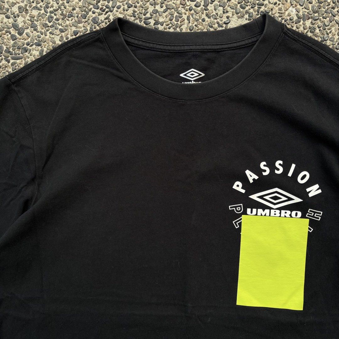 Umbro Passion Black T-shirt (Category: Formal Shirts) located in Manila. Submitted by nickfernan45655 (Listing ID 1470189760, Image 2). Description: Umbro 22x28 No issue ‼️ Need wash .