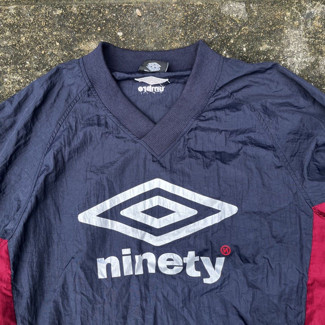 Umbro x 9090 Nylon Pullover (Category: Activewear) located in Iloilo. Submitted by singkomils.ilo5000 (Listing ID 1470231149, Image 2). Description: Umbro x 9090 Nylon Pullover Size Large Excellent condition No flaws Iloilo City .