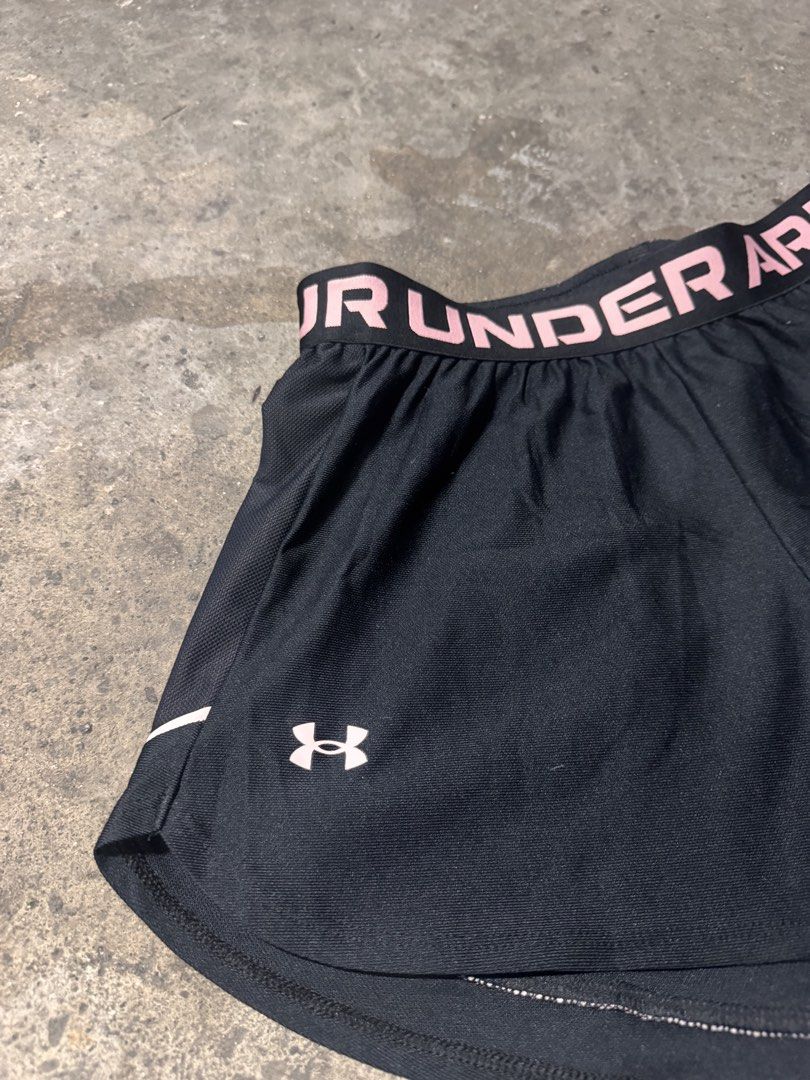 Under armour (Category: Other Bottoms) located in Pasig City. Submitted by dripthrift1600 (Listing ID 1470322061, Image 3). Description: - Under Armour - Good condition - Issue: None - Sizes: S - Dimes: 24x10.