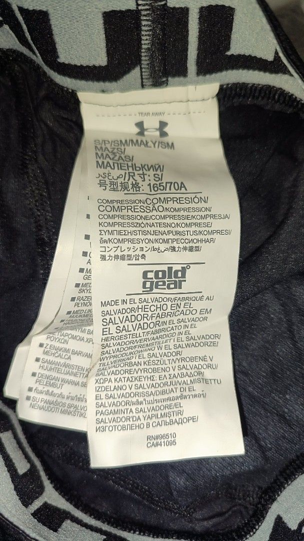 Under Armour ColdGear Compression Pants Size S Black (Category: Activewear) located in Manila. Submitted by cosmictree_1321 (Listing ID 1470218721, Image 3). Description: - Brand: Under Armour - Item: ColdGear Compression Pants - Color: Black - Size: S (165/70A) - Condition: Clean tag attached, ready to wear - Features: Elastic waistband with printed branding, fitted design, side seam details, and lower leg UA logo - Origin: Made in El Salvador -
