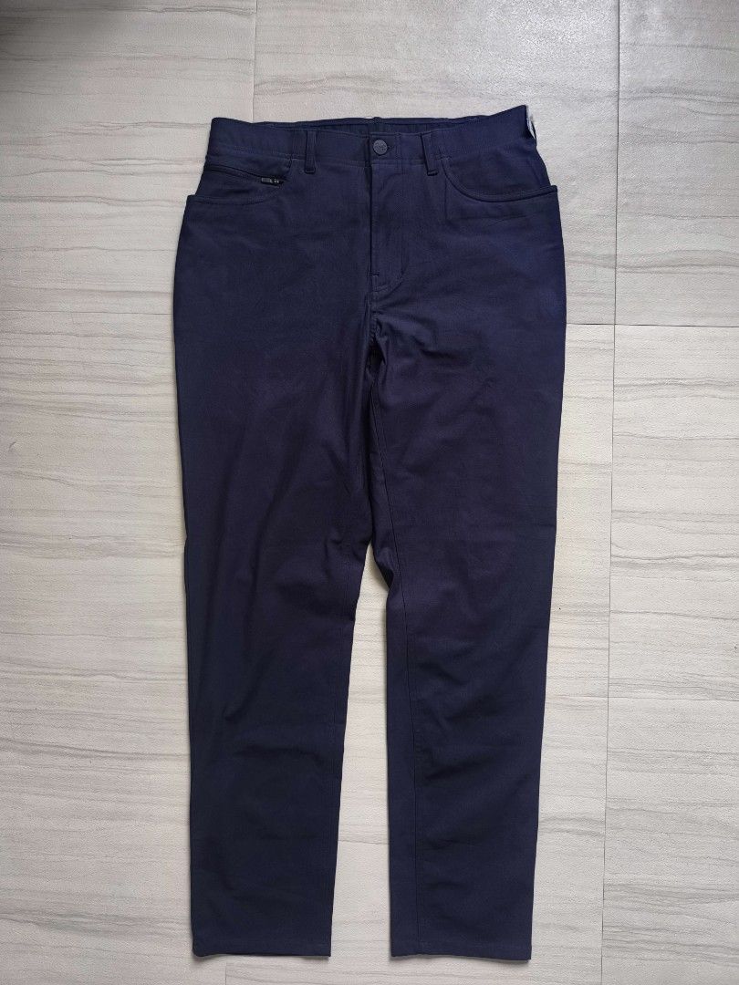 Under Armour Navy Blue Pants Size 32/32 (Category: Trousers) located in Talisay. Submitted by jppppppppp (Listing ID 1470234979, Image 1). Description: UA Golf/Tactical Pants Quick Dry Light Weight Navy Blue 🔵 Tagged as 32 Actual Dimensions W 32 L 41 Leg Opening 6.8 Excellent Condition 1️⃣5️⃣9️⃣0️⃣+SF 09472849954.